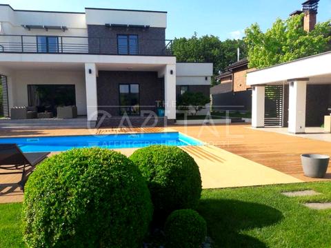 будинок за адресою с. Круглик, Садова