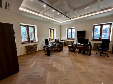 комерційна за адресою Ломаківська вул. (Мічуріна), 45