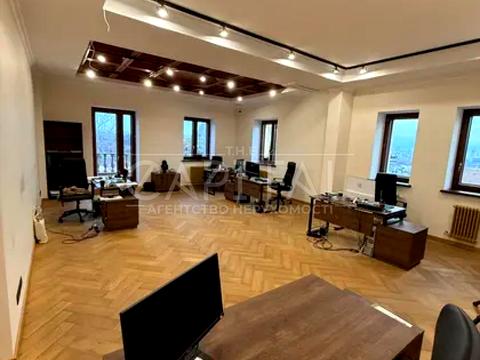 комерційна за адресою Ломаківська вул. (Мічуріна), 45