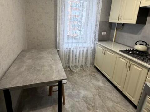 квартира за адресою Заболотного вул., 32