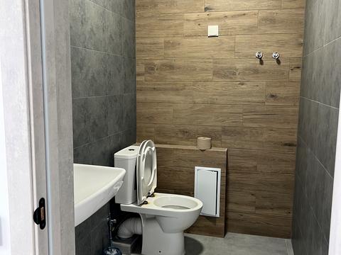 комерційна за адресою с. Сокільники, Наварійська, 2