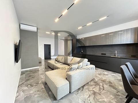 квартира за адресою Андрія Верхогляда вул. (Михайла Драгомирова), 14-А