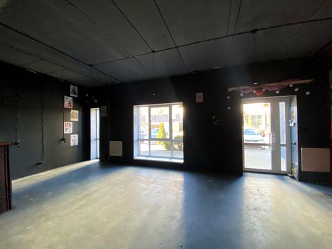 комерційна за адресою Європейська вул. (Червоноармійська), 10