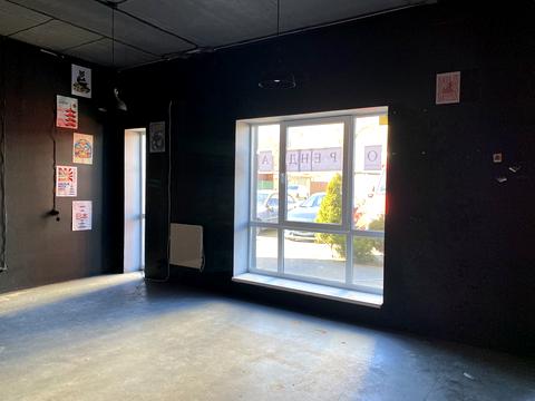 комерційна за адресою Європейська вул. (Червоноармійська), 10