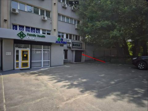 комерційна за адресою Липківського, 1