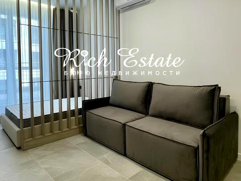 квартира за адресою Андрія Верхогляда вул. (Михайла Драгомирова), 14-А