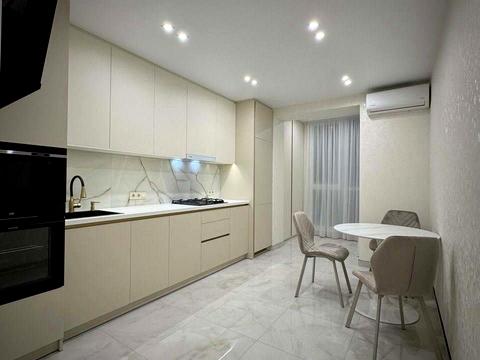 квартира по адресу Співдружності ул., 7