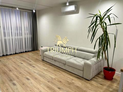 квартира за адресою Київ, Зарічна вул., 4