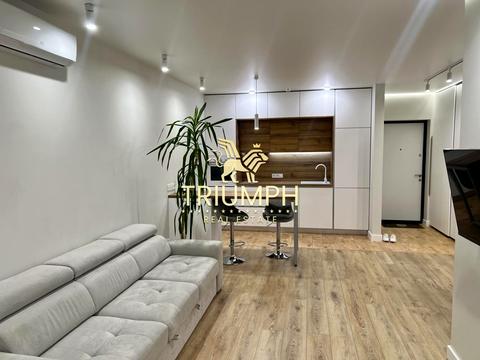 квартира за адресою Київ, Зарічна вул., 4