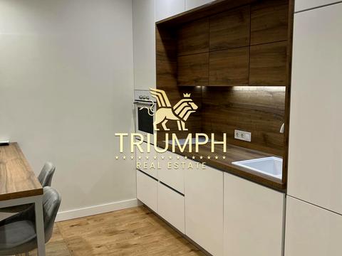 квартира за адресою Київ, Зарічна вул., 4