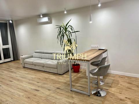 квартира за адресою Київ, Зарічна вул., 4