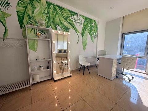 комерційна за адресою Гетьмана Мазепи вул., 10