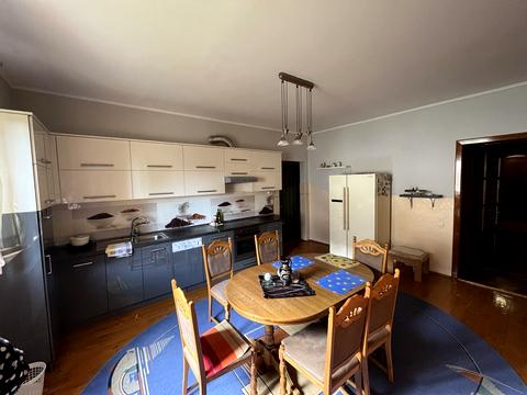 будинок за адресою с. Драгомирчани, Сніжна