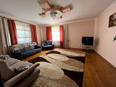 будинок за адресою с. Драгомирчани, Сніжна