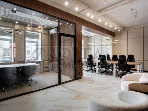 комерційна за адресою Еспланадна вул., 32-В