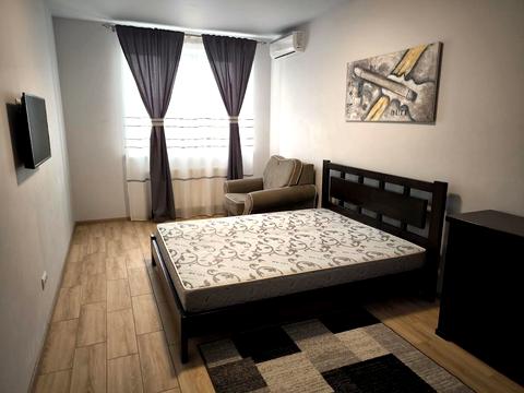 квартира за адресою Андрія Мельника вул., (Будинок 1)