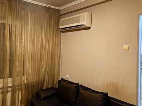 квартира за адресою Богатирська вул., 8