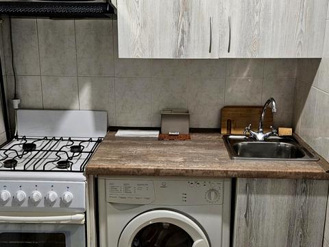 квартира за адресою Богатирська вул., 8