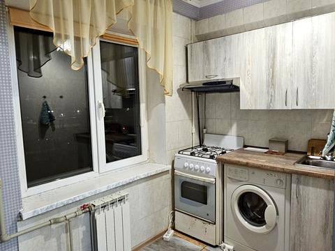 квартира за адресою Богатирська вул., 8