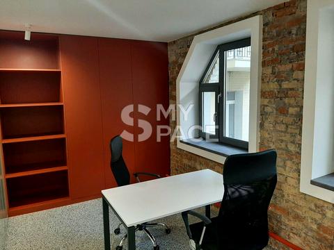 комерційна за адресою Воздвиженська вул., 58