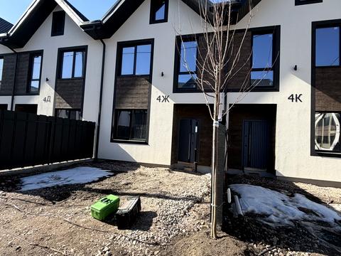 будинок за адресою Сергія Мазіна, 4