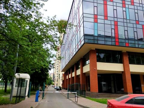 комерційна за адресою Юлії Здановської вул. (Ломоносова), 75-А