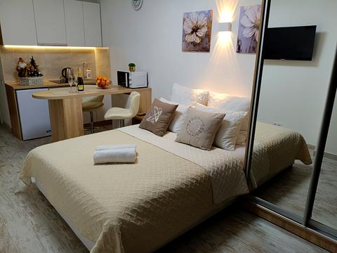 квартира за адресою Польова вул., 73