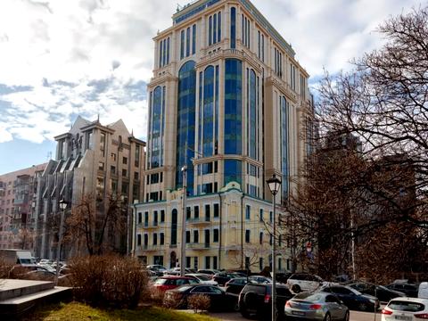 комерційна за адресою Велика Васильківська вул. (Червоноармійська), 2