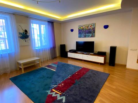 квартира за адресою Виконкомівська вул., 7