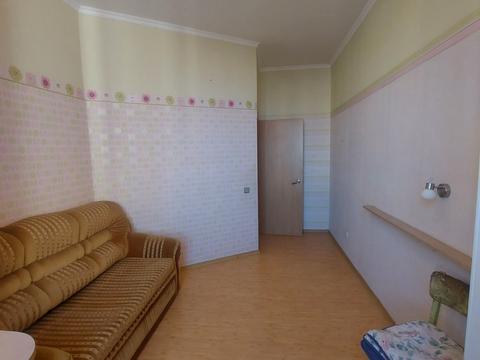 квартира за адресою Тополина вул., 18