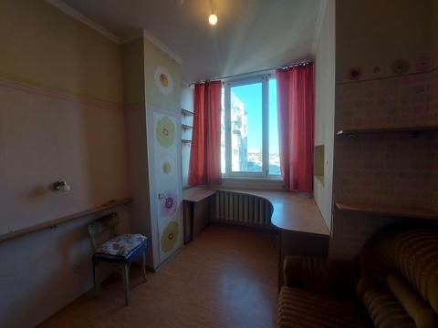 квартира за адресою Тополина вул., 18