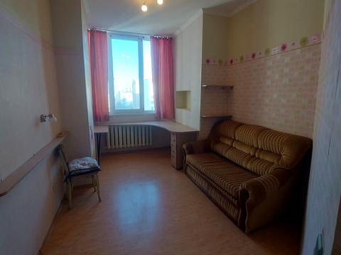 квартира за адресою Тополина вул., 18