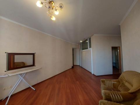 квартира за адресою Тополина вул., 18