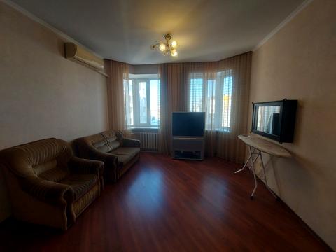 квартира за адресою Тополина вул., 18