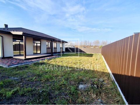 дом по адресу Евгения Плужника ул., 12