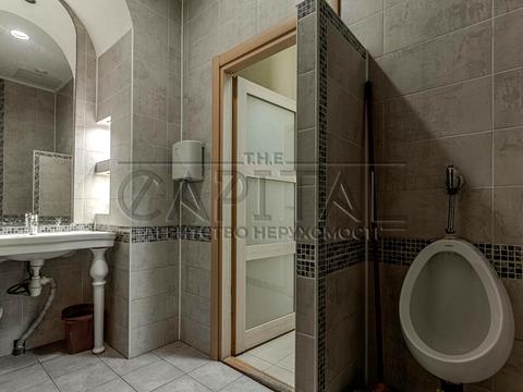 комерційна за адресою Саксаганського вул., 67