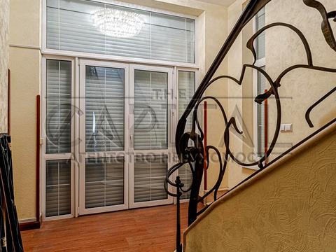 комерційна за адресою Саксаганського вул., 67