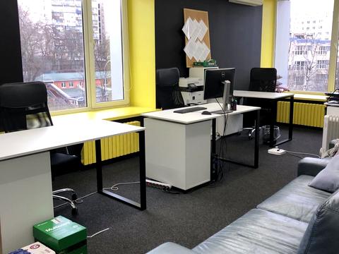 комерційна за адресою Болсуновська вул. (Сергія Струтинського), 8