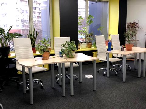 комерційна за адресою Болсуновська вул. (Сергія Струтинського), 8