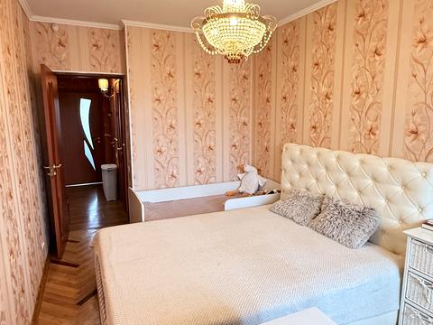 квартира по адресу Олени Теліги ул., 3