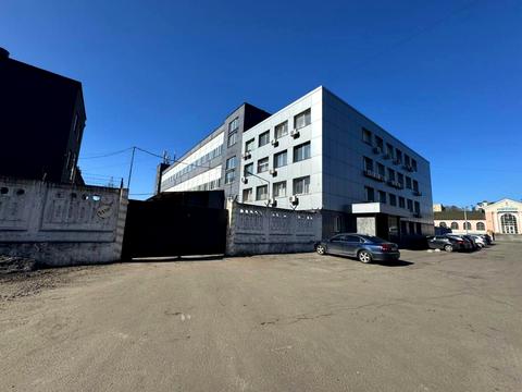 комерційна за адресою Саперно-Слобідська вул., 37