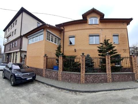 коммерческая по адресу Купʼянська ул., 38