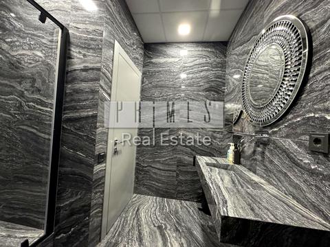 комерційна за адресою Лесі Українки бульв., 7-В