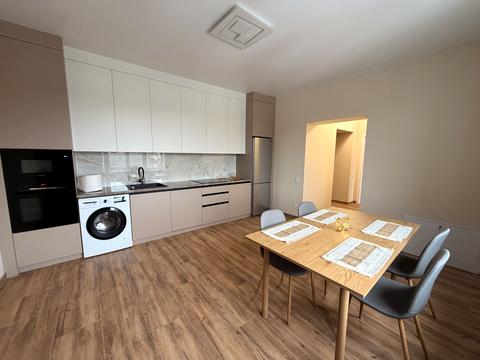 квартира за адресою Романа Шухевича вул., (Будинок)