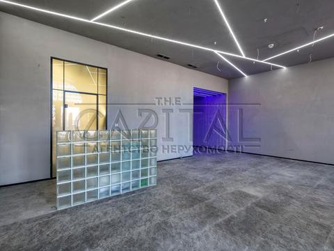 комерційна за адресою Басейна вул., 2