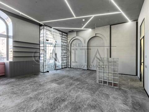 комерційна за адресою Басейна вул., 2