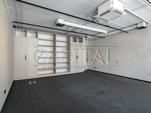 коммерческая по адресу Златоустовская ул., 3