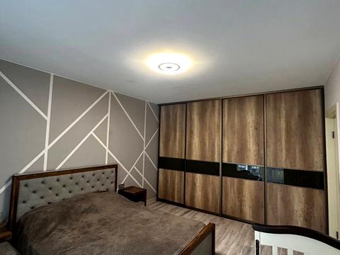 квартира за адресою Володимира Івасюка вул., 82