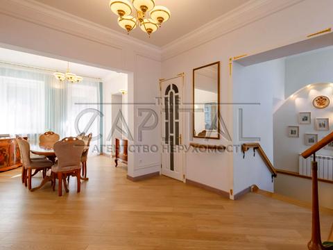 комерційна за адресою Пирятинська вул., (Будинок)