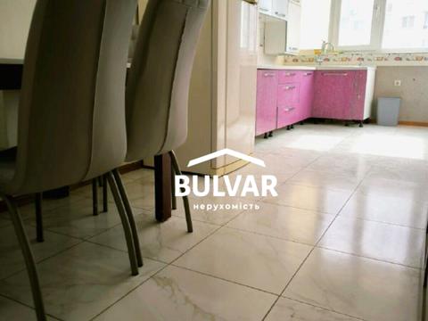квартира по адресу Гвардейцев-Широнинцев ул., 33